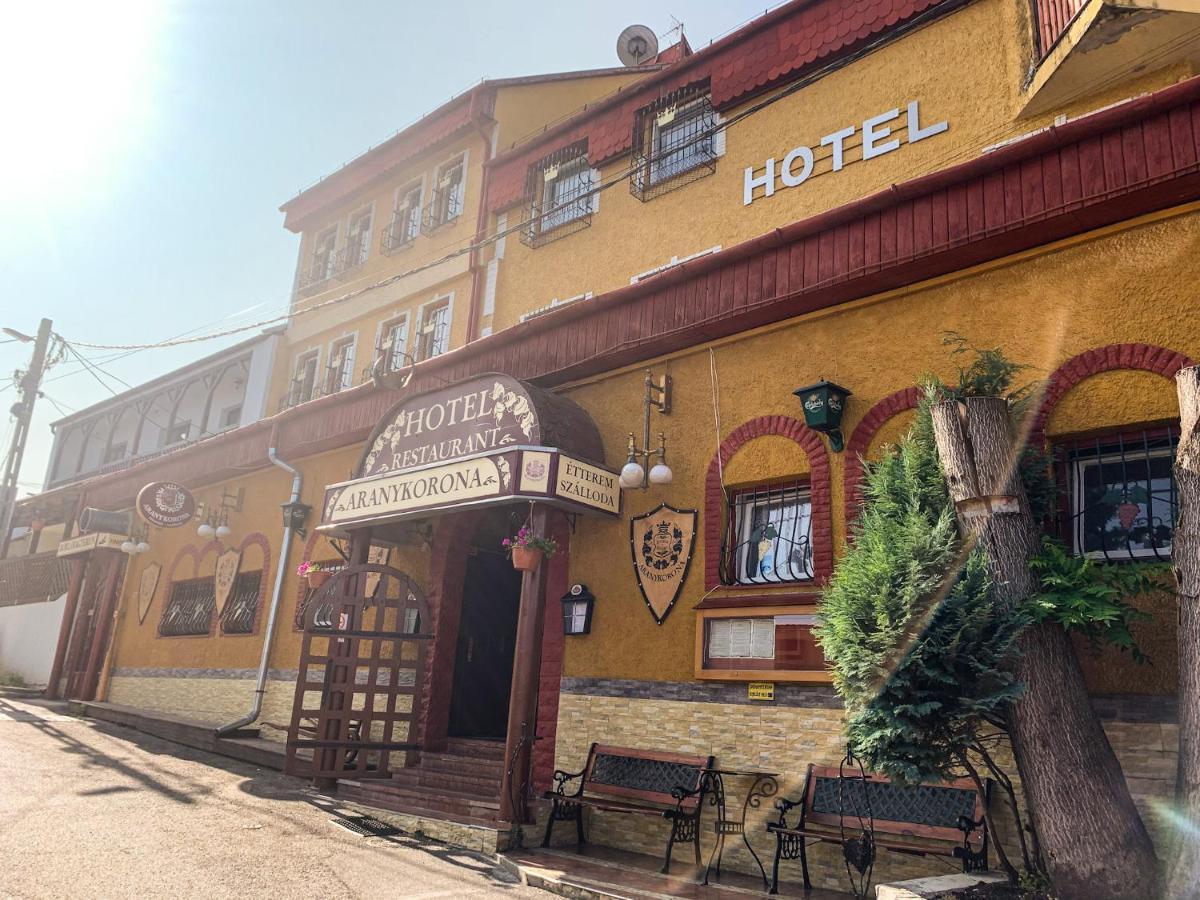 Aranykorona Hotel Мисколк Екстериор снимка